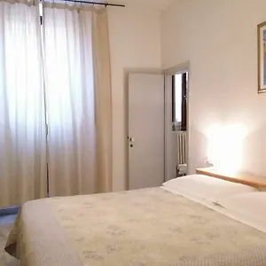 2* Pensión Sant' Apollonia