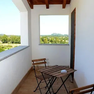 Il Mirto Di Paola Frühstückspension Torpè